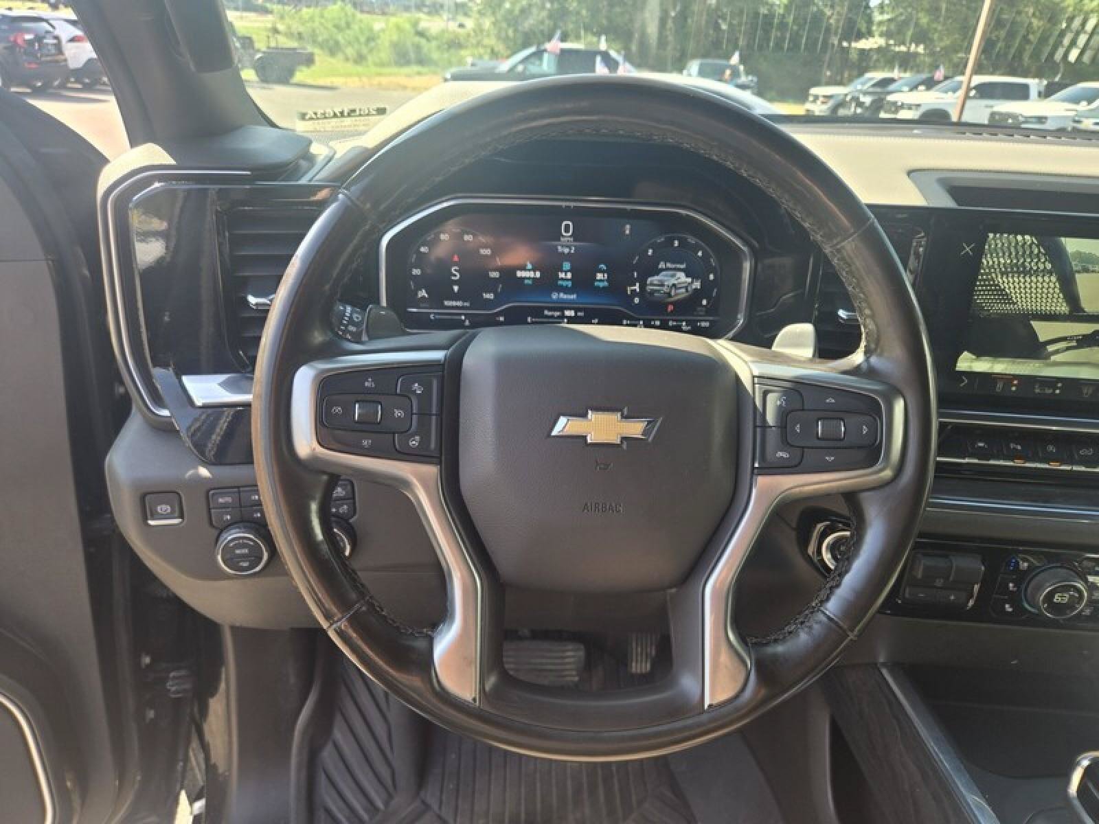 Used 2024 Chevrolet Silverado 1500 LTZ AWD/4WD image 10