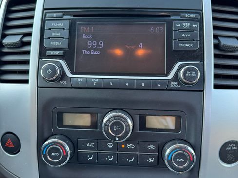 Used 2016 Nissan Frontier SV w/ SV Value Truck Package AWD/4WD image 15