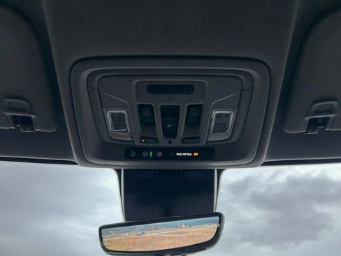 Used 2024 GMC Sierra 3500 Denali w/ Denali Reserve Package image 18