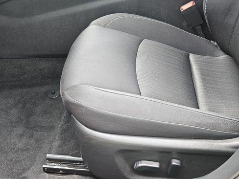 Used 2024 Nissan Altima 2.5 SV FWD image 31