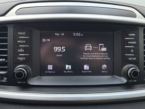 Used 2019 Kia Sorento FWD V6 image 19