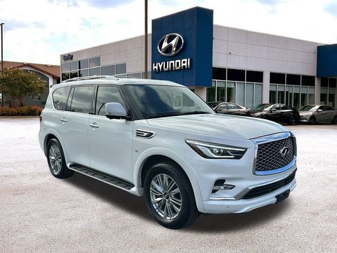 Used 2019 INFINITI QX80 Luxe w/ All-Season Package image 7