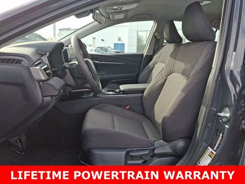 Used 2025 Toyota Camry LE image 13