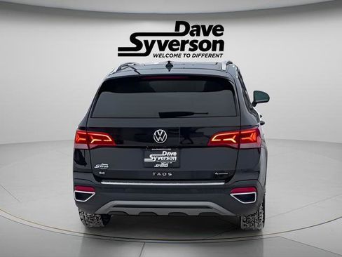 Used 2023 Volkswagen Taos SE image 9