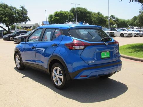 Used 2021 Nissan Kicks S image 8