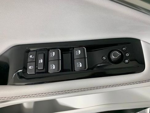 Used 2025 Jeep Wagoneer S Limited image 29