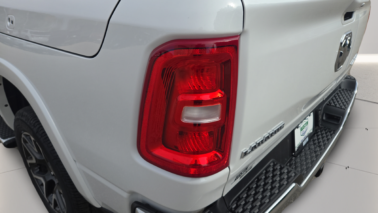 Used 2025 RAM 1500 Laramie w/ Trailer Tow Group AWD/4WD image 36
