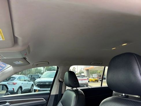 Used 2019 Volkswagen Atlas SE image 24