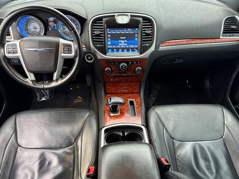 Used 2014 Chrysler 300 image 15