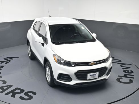 Certified 2020 Chevrolet Trax LS image 30