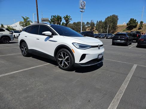 Used 2023 Volkswagen ID.4 S image 3