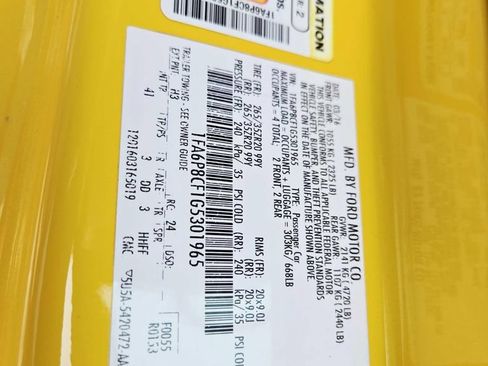 Used 2016 Ford Mustang GT Premium w/ Equipment Group 401A RWD image 39