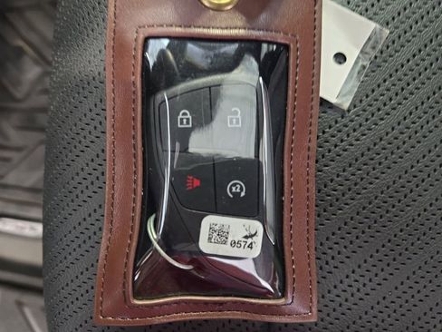 Used 2024 GMC Canyon AT4X image 36