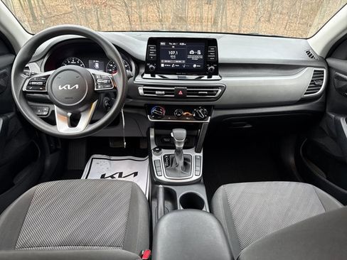 Certified 2023 Kia Seltos LX image 15