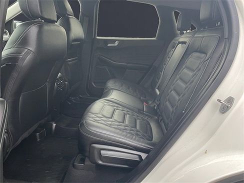 Used 2023 Ford Escape SE w/ PHEV Premium Package image 13