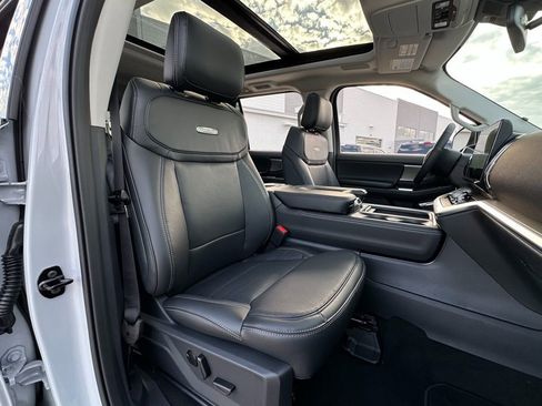 New 2025 Ford Expedition Platinum w/ Driver's Package image 74