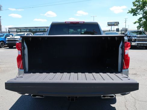 Used 2025 Chevrolet Silverado 1500 LTZ w/ Technology Package AWD/4WD image 40