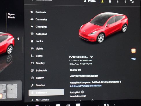 Used 2022 Tesla Model Y Long Range image 22