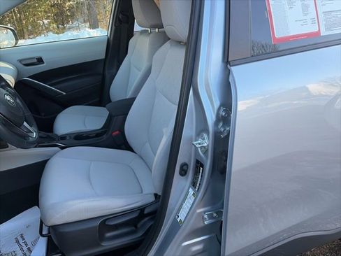 Certified 2022 Toyota Corolla Cross LE image 13