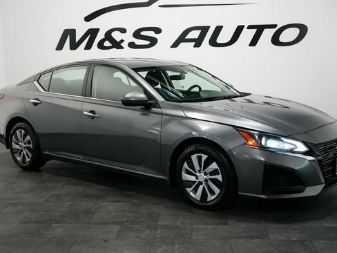 Used 2023 Nissan Altima 2.5 S FWD image 7