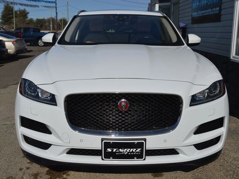 Used 2020 Jaguar F-PACE Premium image 8