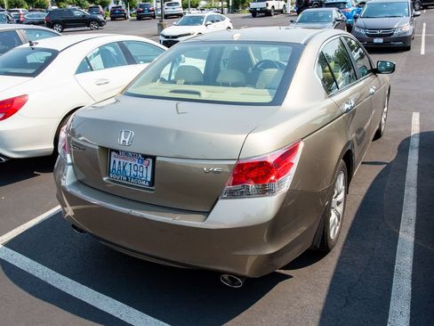 Used 2009 Honda Accord EX-L image 4