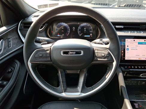 New 2026 Jeep Grand Cherokee Limited AWD/4WD image 15