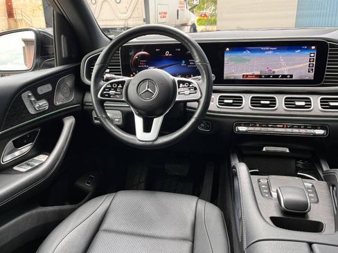 Used 2023 Mercedes-Benz GLE 350 4MATIC w/ Premium Package image 19