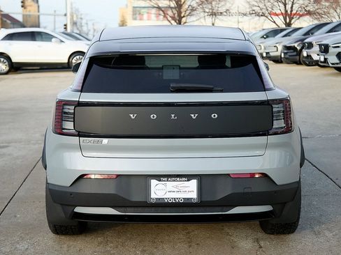 New 2026 Volvo EX30 Cross Country Ultra image 8