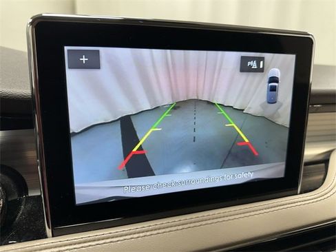 Used 2020 Lincoln Corsair Standard w/ Equipment Group 101A image 12