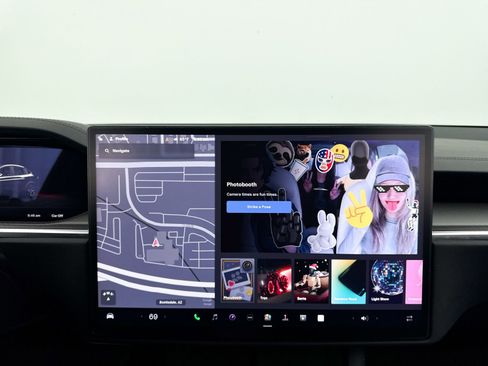 Used 2023 Tesla Model X Plaid AWD/4WD image 25