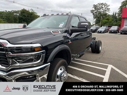 New 2026 RAM 3500 Tradesman AWD/4WD image 4
