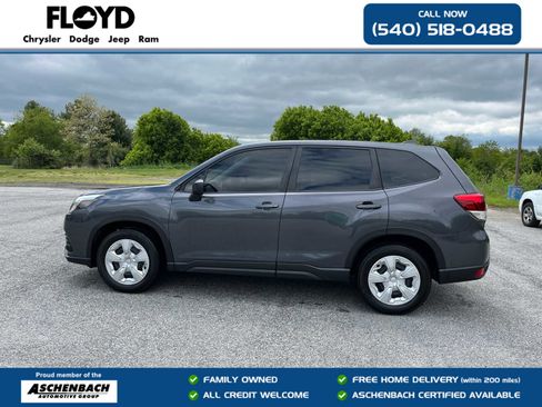 Used 2023 Subaru Forester AWD/4WD image 6