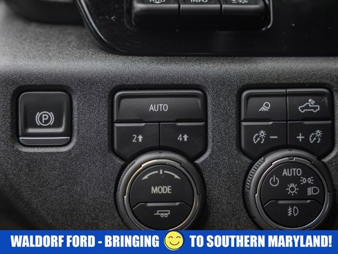 Used 2024 Chevrolet Silverado 1500 LTZ w/ LTZ Premium Package image 46