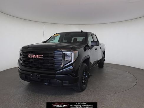 Used 2024 GMC Sierra 1500 Pro w/ Graphite Edition AWD/4WD image 1