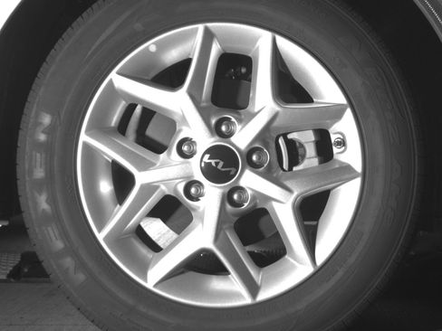 Used 2025 Kia Soul LX w/ LX Technology Package image 13