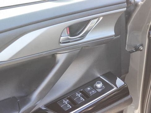 Used 2021 MAZDA CX-9 Touring image 16