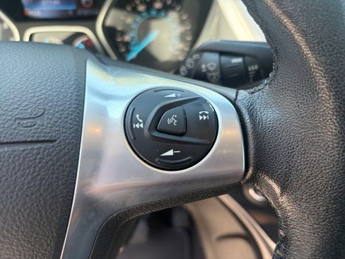 Used 2015 Ford Escape Titanium w/ Equipment Group 301A AWD/4WD image 11