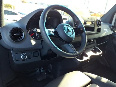 New 2026 Mercedes-Benz Sprinter 2500 image 15