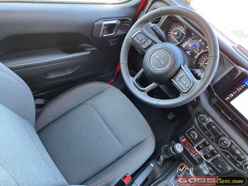 Certified 2025 Jeep Wrangler Unlimited Rubicon AWD/4WD image 20