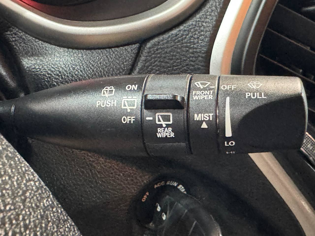 Used 2016 Jeep Cherokee Trailhawk w/ Leather Interior Group AWD/4WD image 21