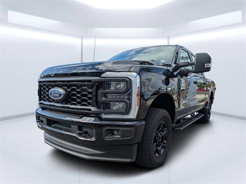 Used 2024 Ford F250 XL w/ STX Appearance Package image 7