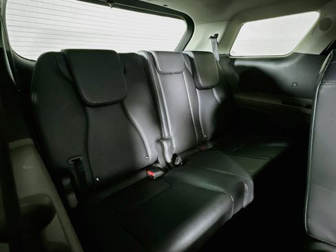 Certified 2026 Kia Carnival FWD image 26