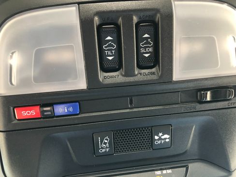 Used 2018 Subaru Impreza 2.0i Sport image 26