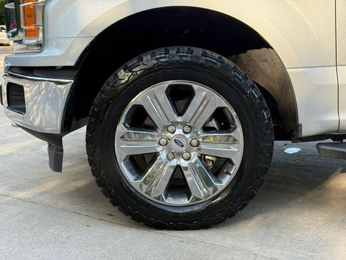 Used 2018 Ford F150 XLT w/ Equipment Group 302A Luxury AWD/4WD image 14