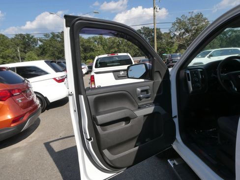 Used 2018 Chevrolet Silverado 1500 LT w/ All Star Edition AWD/4WD image 11
