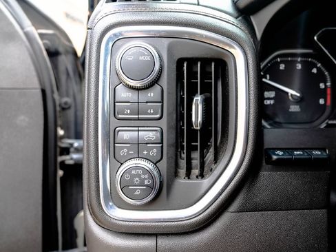 Used 2021 GMC Sierra 1500 AT4 w/ AT4 Premium Package AWD/4WD image 21