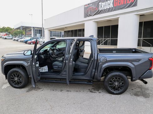Certified 2025 Toyota Tacoma SR5 w/ SR5 Upgrade Package image 11