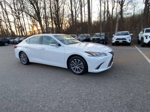Used 2022 Lexus ES 350 image 8