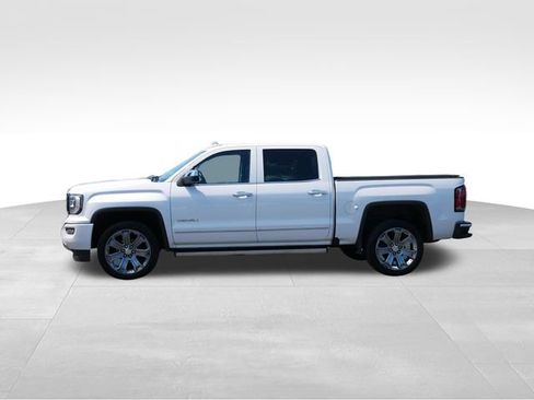 Used 2018 GMC Sierra 1500 Denali w/ Denali Ultimate Package AWD/4WD image 4